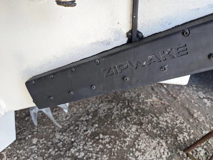 Wilbury Yacht Photos Pics Hunt Surf Hunter 33 Wilbury