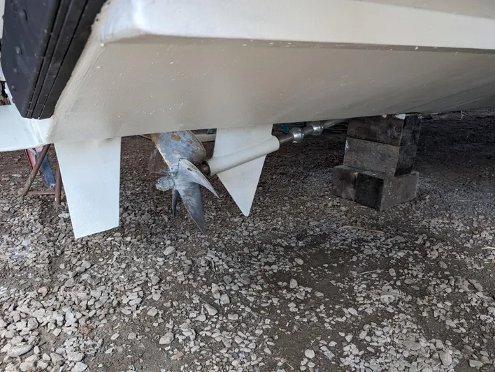 Wilbury Yacht Photos Pics Hunt Surf Hunter 33 Wilbury