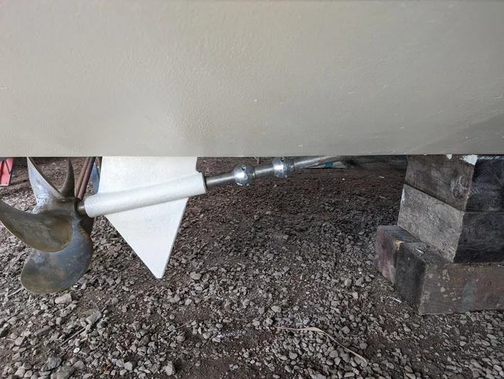 Wilbury Yacht Photos Pics Hunt Surf Hunter 33 Wilbury