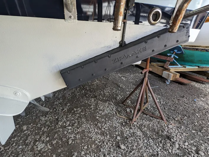 Wilbury Yacht Photos Pics Hunt Surf Hunter 33 Wilbury