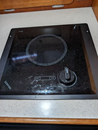 Wilbury Yacht Photos Pics Hunt Surf Hunter 33 Wilbury