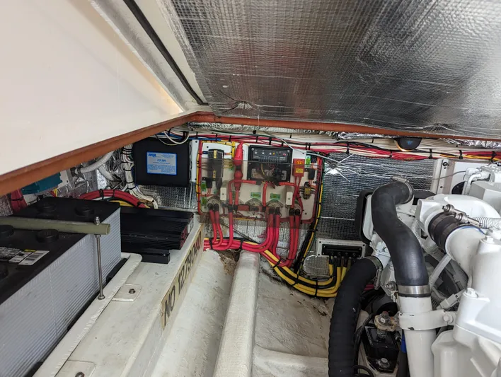 Wilbury Yacht Photos Pics Hunt Surf Hunter 33 Wilbury