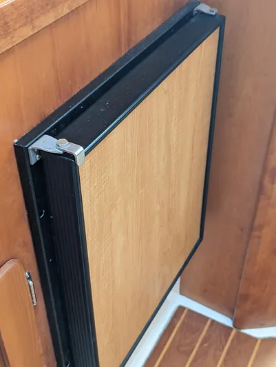 Wilbury Yacht Photos Pics Hunt Surf Hunter 33 Wilbury