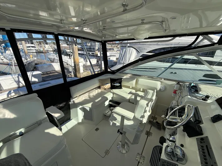 Yellowfin Yacht Photos Pics 