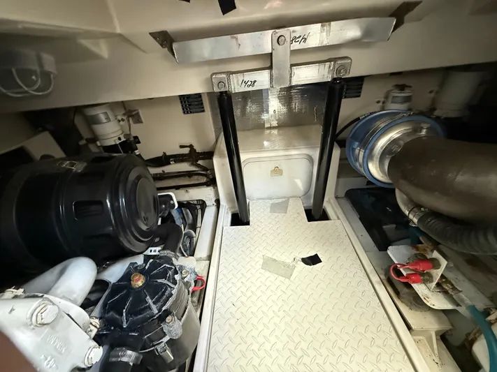 Yellowfin Yacht Photos Pics 