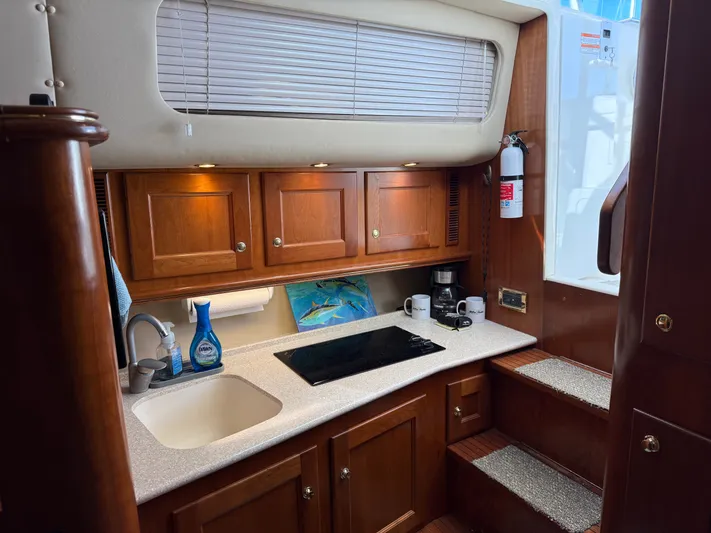 Yellowfin Yacht Photos Pics 