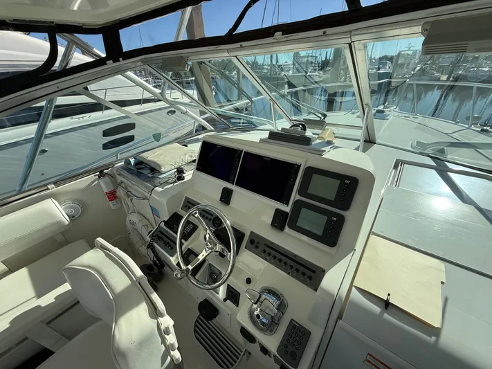 Yellowfin Yacht Photos Pics 