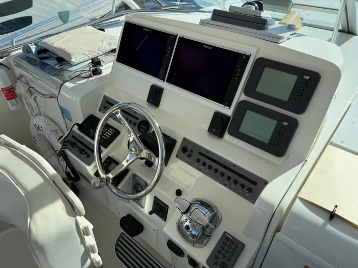 Yellowfin Yacht Photos Pics 