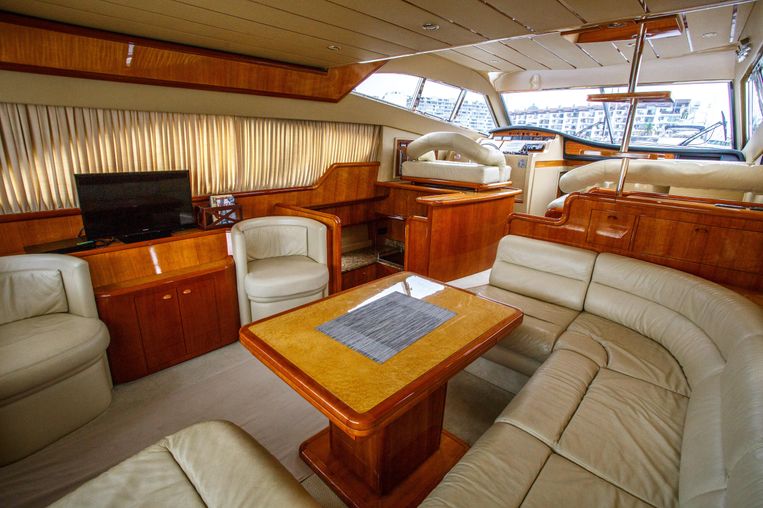 2003-53-ferretti-yachts-530