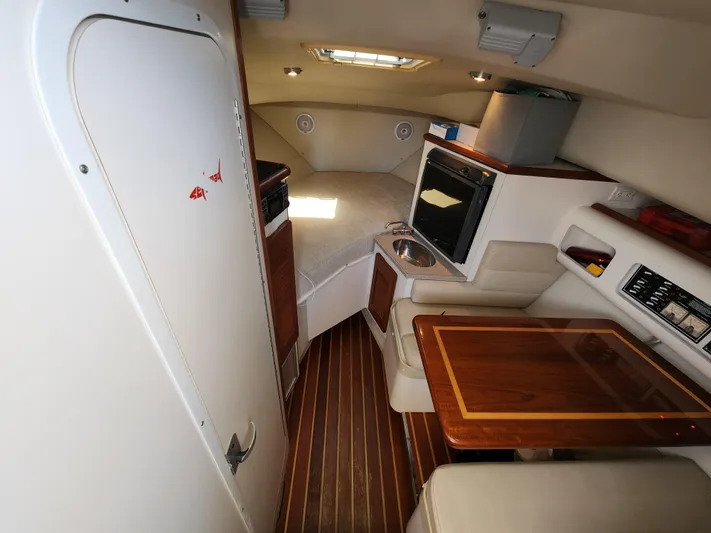 N' Pursuit Yacht Photos Pics 