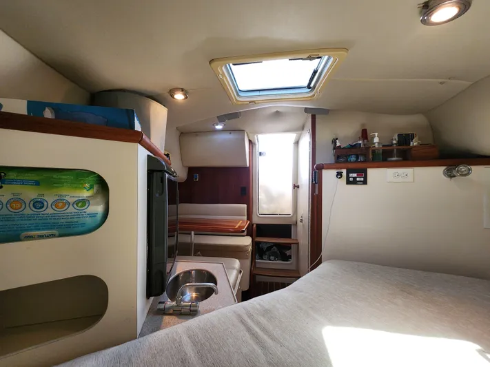 N' Pursuit Yacht Photos Pics 