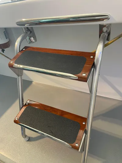  Yacht Photos Pics Boarding Ladder