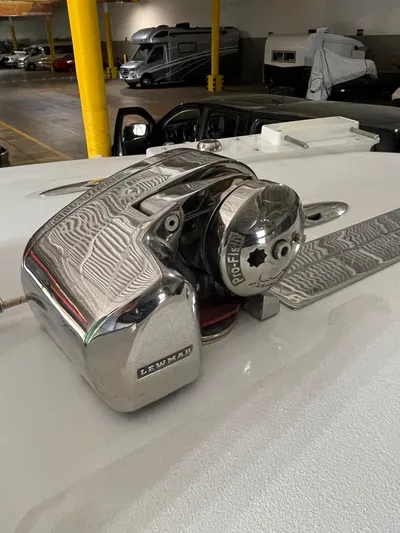  Yacht Photos Pics Lewmar Pro-Fish Windlass