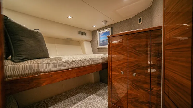 Free Spool Yacht Photos Pics 