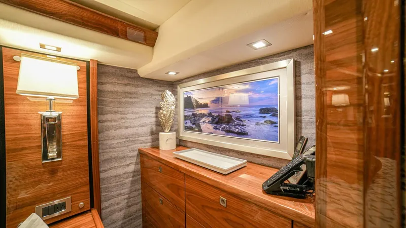 Free Spool Yacht Photos Pics 