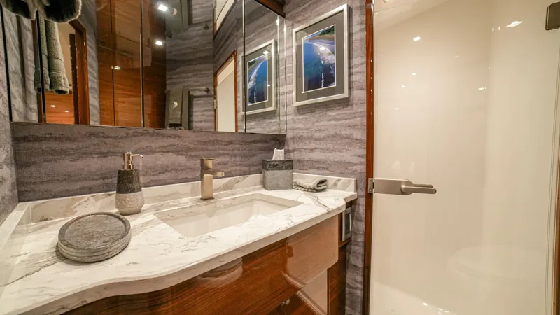 Free Spool Yacht Photos Pics 