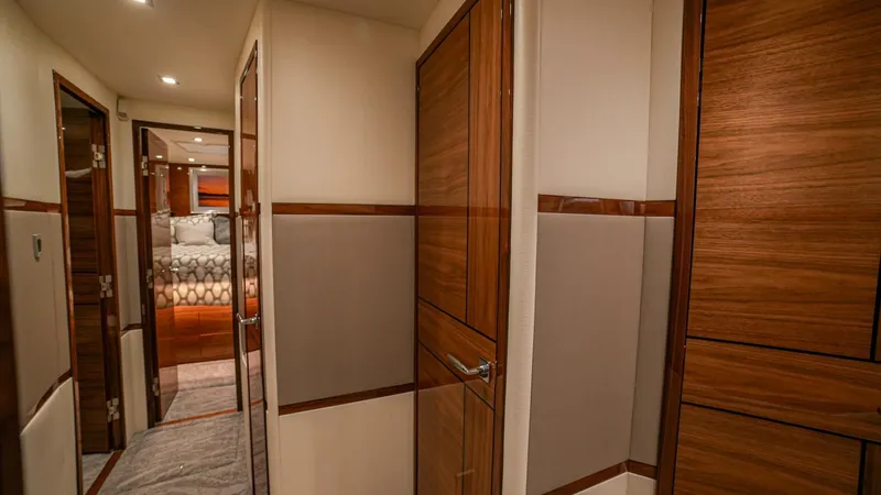 Free Spool Yacht Photos Pics 