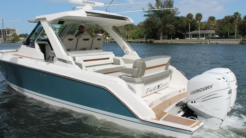 Fourth Quarter Yacht Photos Pics 