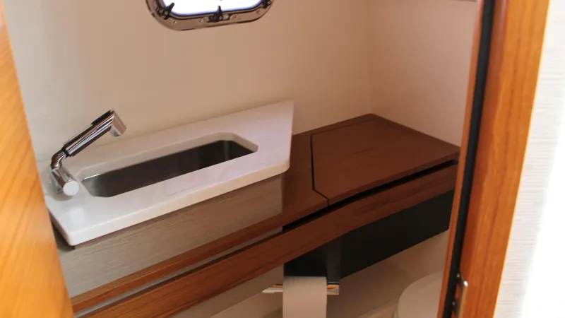 Fourth Quarter Yacht Photos Pics 