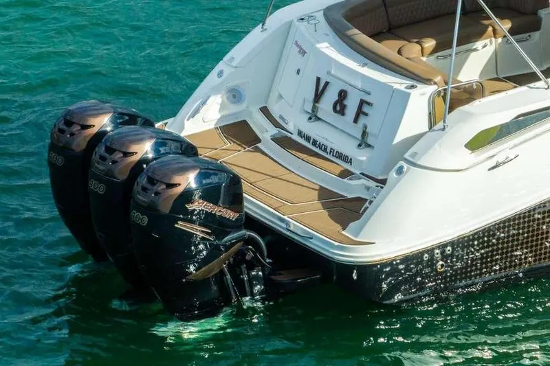  Yacht Photos Pics 2010 Sea Ray 370 Sundancer with triple Mercury outboard engines in Miami Beach waters.
