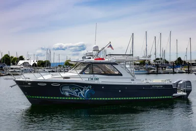 Cutwater C-302 Sport Coupe