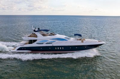 Yacht