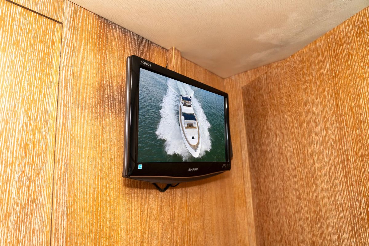 2006 Azimut 98 