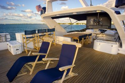 Yacht
