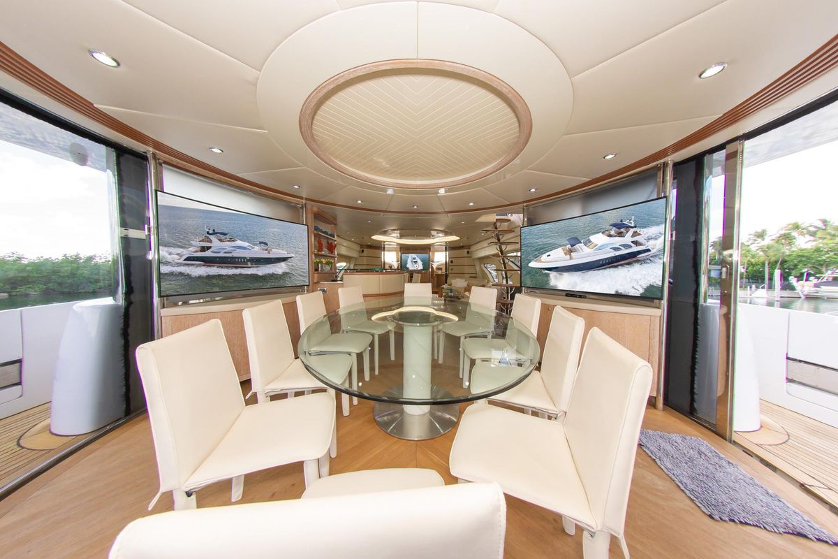 2006 Azimut 98 