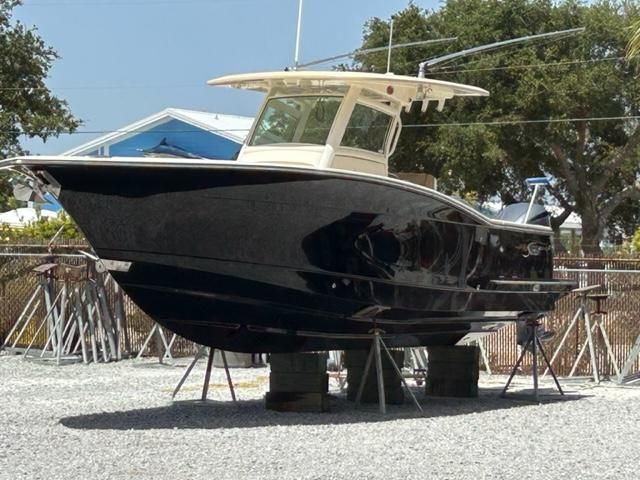 2015 Scout 320 LXF Center Console