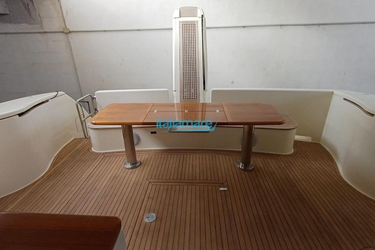 2008 Ferretti Yachts 60 