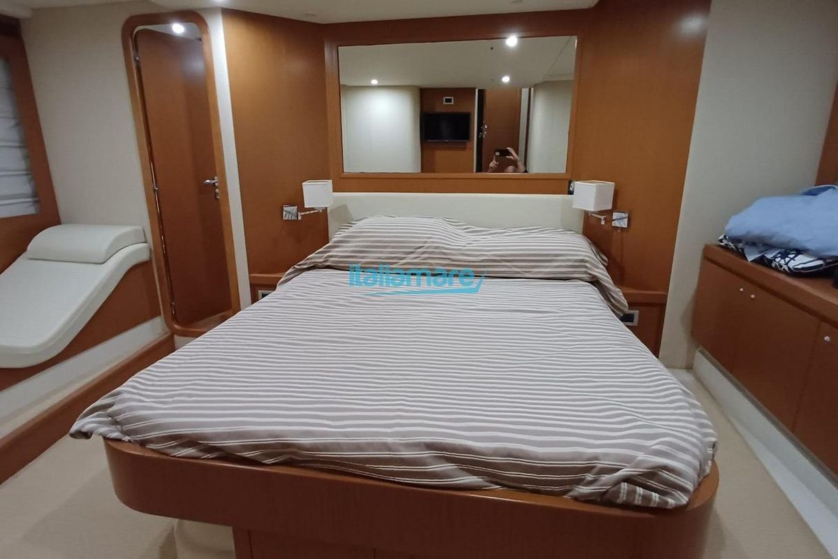 2008 Ferretti Yachts 60 