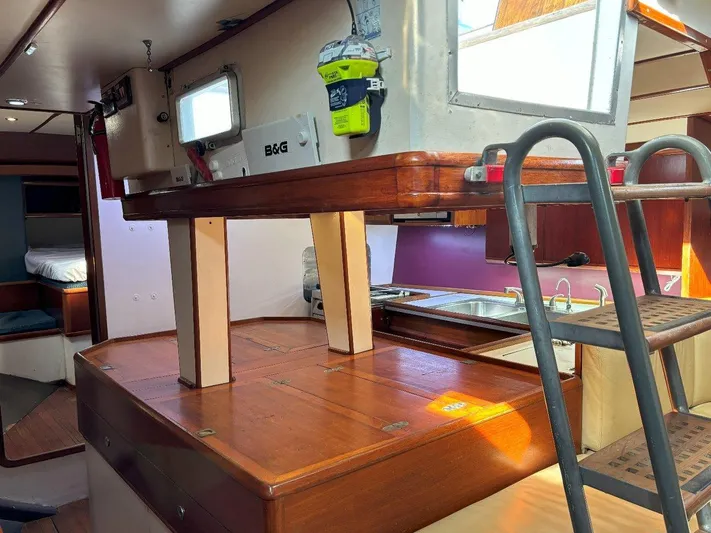 Luna Yacht Photos Pics Galley Island - Engine Access