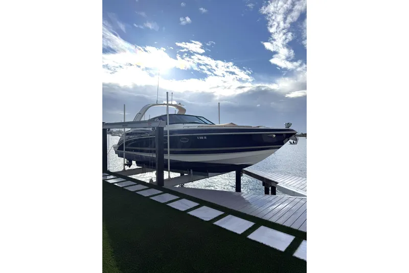  Yacht Photos Pics Formula 33 - Exterior Profile