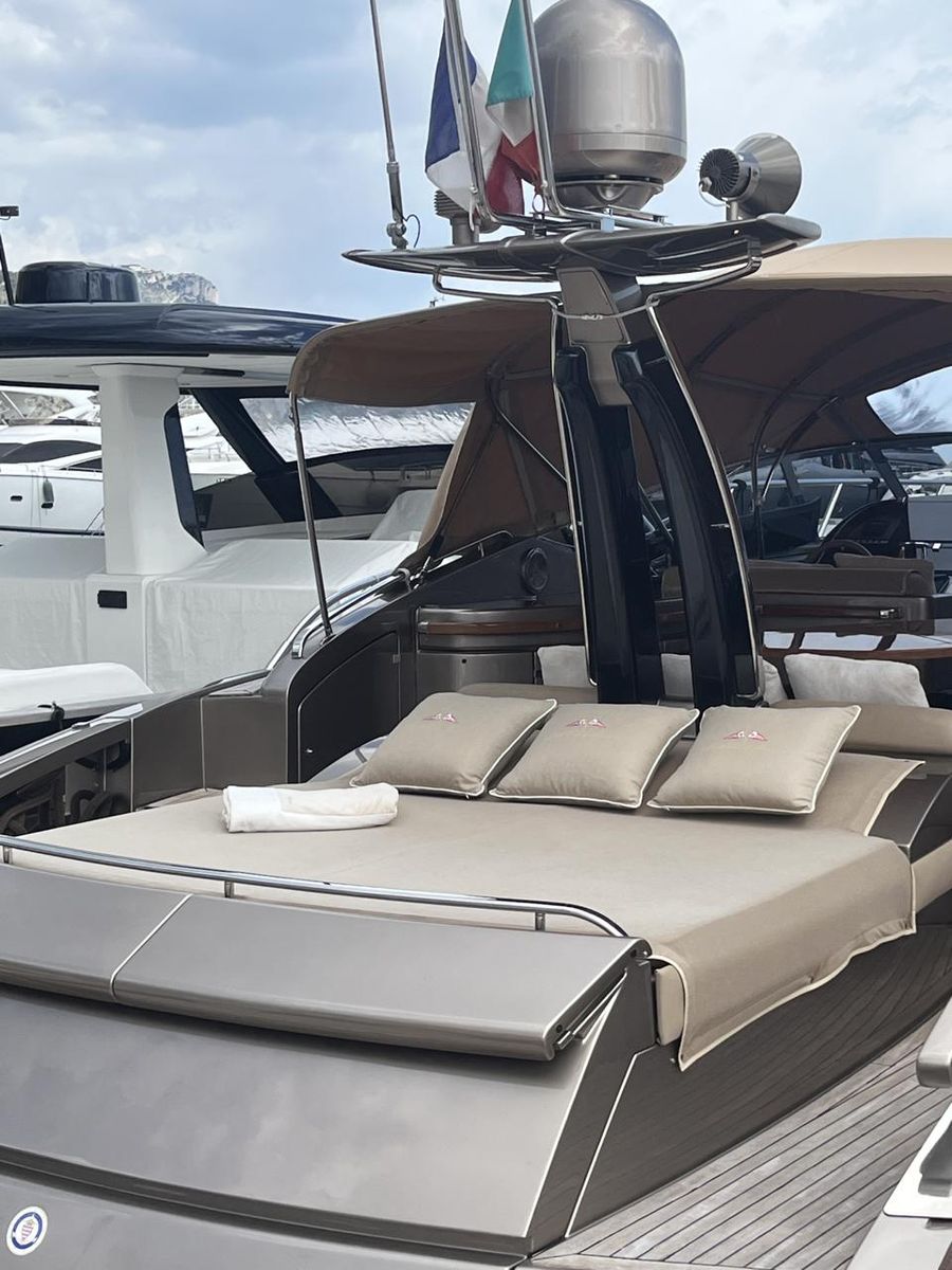2006 Riva 52 
