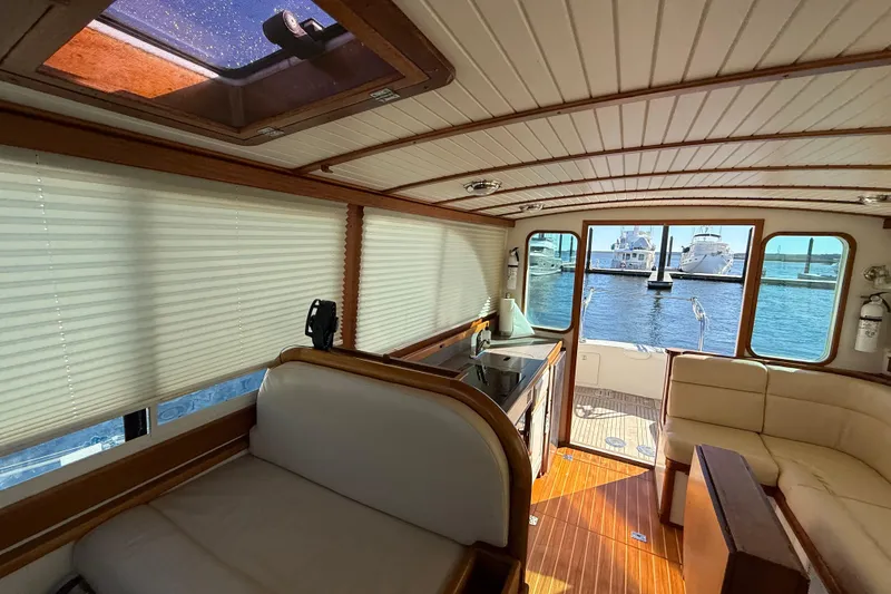  Yacht Photos Pics Interior of 2006 Mast & Mallet Thomas Point 40 boat with elegant wood finish.