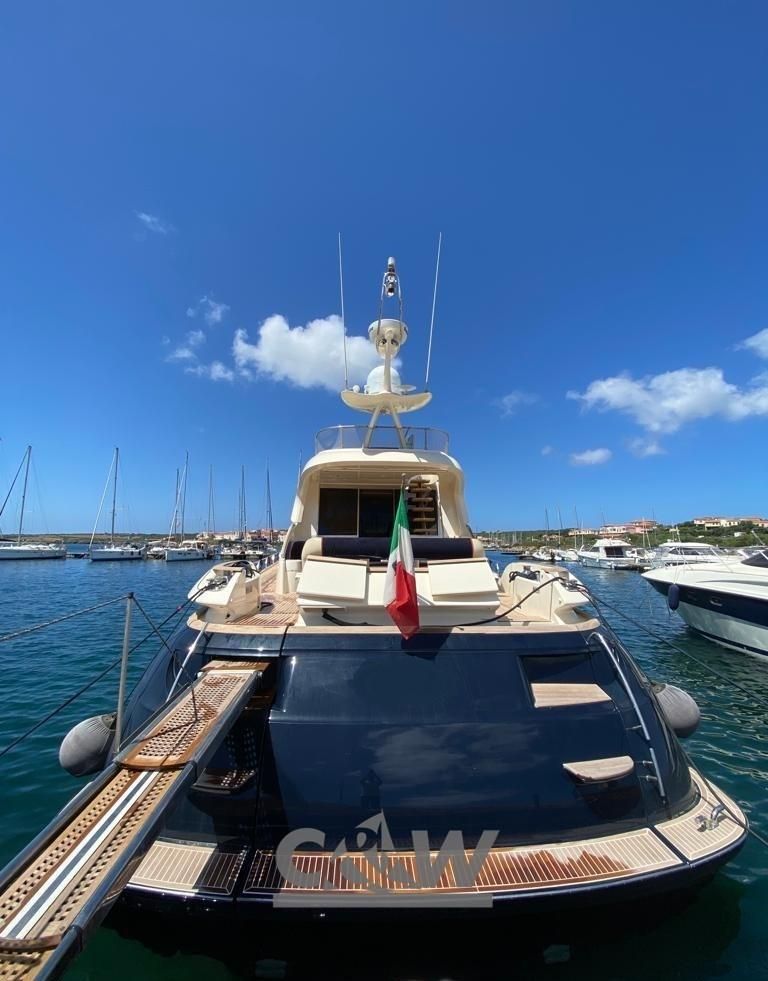 2010 Mochi Craft 63 