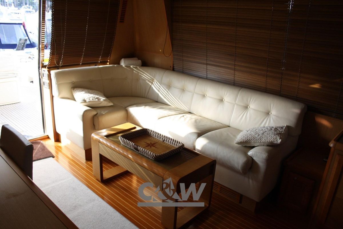 2010 Mochi Craft 63 