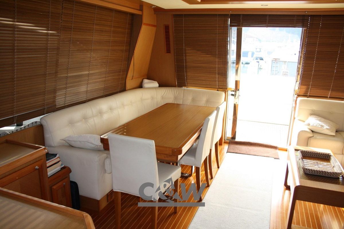 2010 Mochi Craft 63 