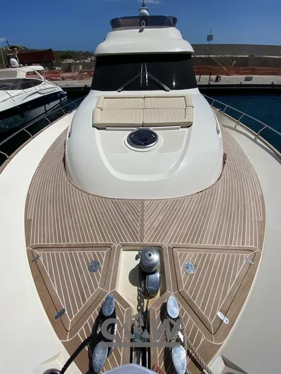  Yacht Photos Pics Mochi 64 Dolphin Fly