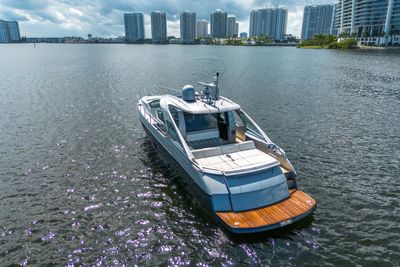 Yacht