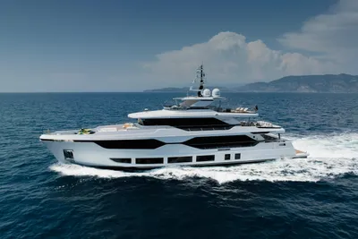 Majesty 120