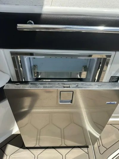 Salty Xperience Yacht Photos Pics 