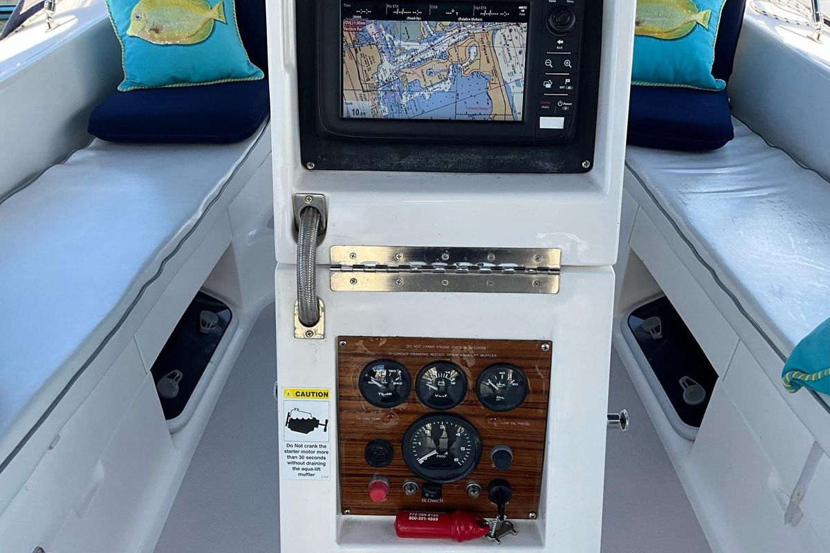 2000 Catalina 47 