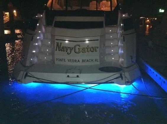 Navygator Yacht Photos Pics Regal 52 Sport Coupe - Underwater Lights