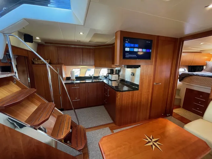 Navygator Yacht Photos Pics Regal 52 Sport Coupe - Galley