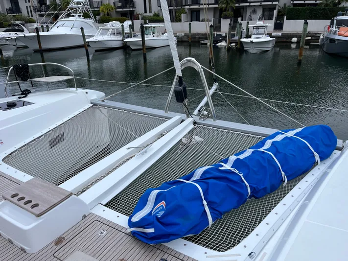 Halekulani Yacht Photos Pics 