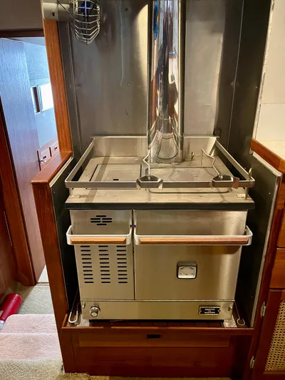 Harmony Yacht Photos Pics Stove