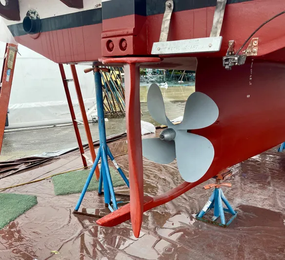 Harmony Yacht Photos Pics Stern