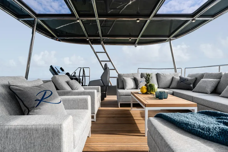 Relentless Yacht Photos Pics 